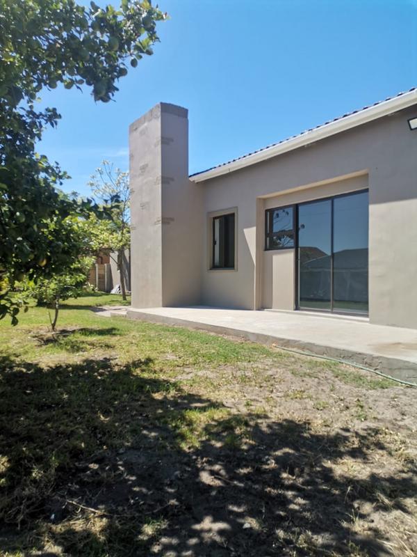 3 Bedroom Property for Sale in Albertinia Western Cape